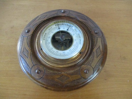 Schönes rundes holzbarometer - schönes,
