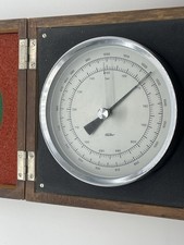 Präzisionsbarometer