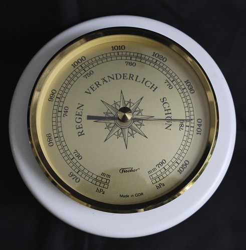 Historisches aneroid barometer - historisches, aneroid-barometer
