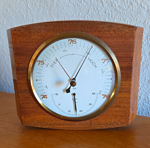 Antikes analoges barometer - antikes, im
