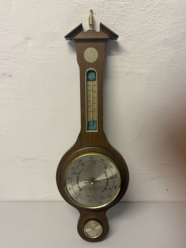 Vintage wetterstation aus holz - wetterstation,